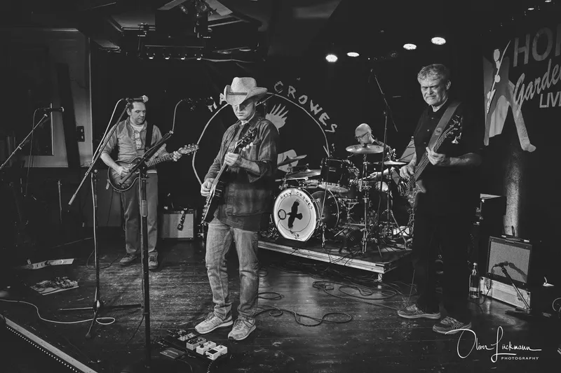 Hazy Crowes Impressions